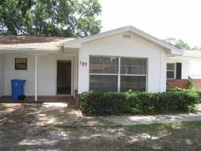 Home For Sale in Seffner, Florida