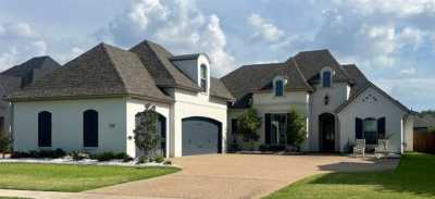 Home For Sale in Bossier City, Louisiana