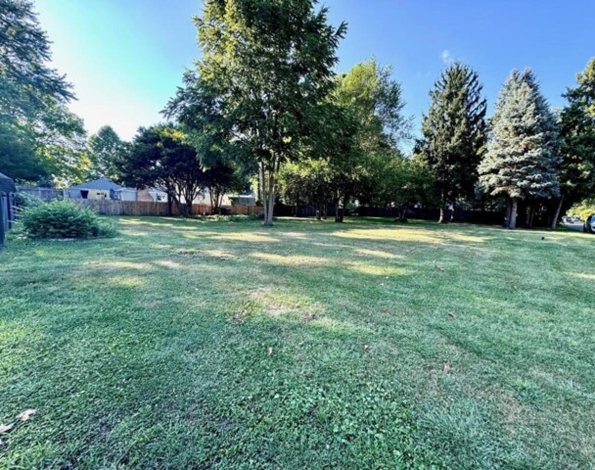 Picture of Residential Land For Sale in La Porte, Indiana, United States