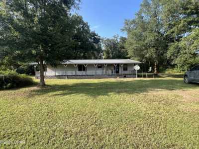 Home For Sale in Cottondale, Florida