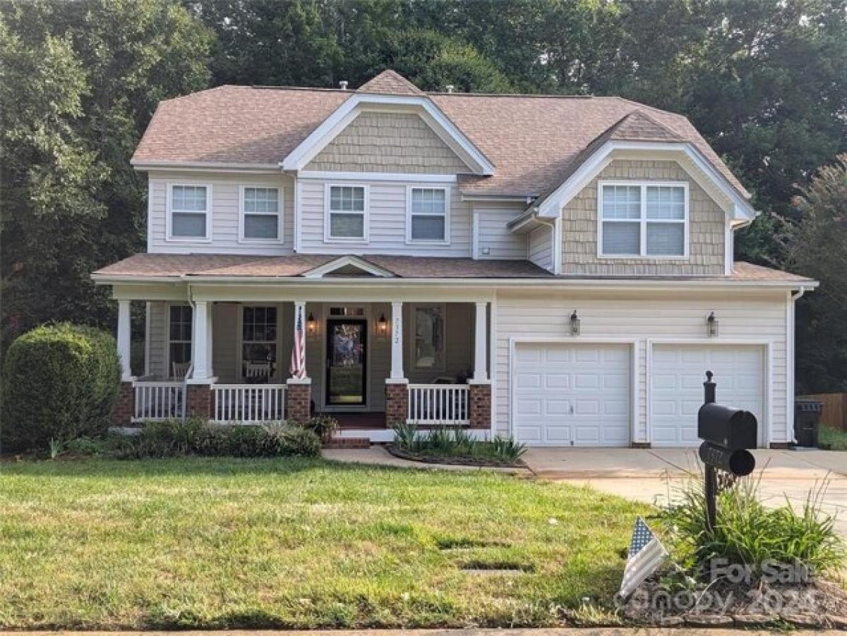 Picture of Home For Sale in Stanley, North Carolina, United States