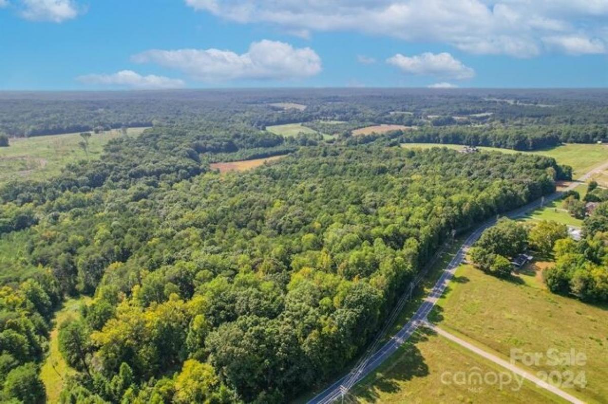 Picture of Residential Land For Sale in Mooresville, North Carolina, United States