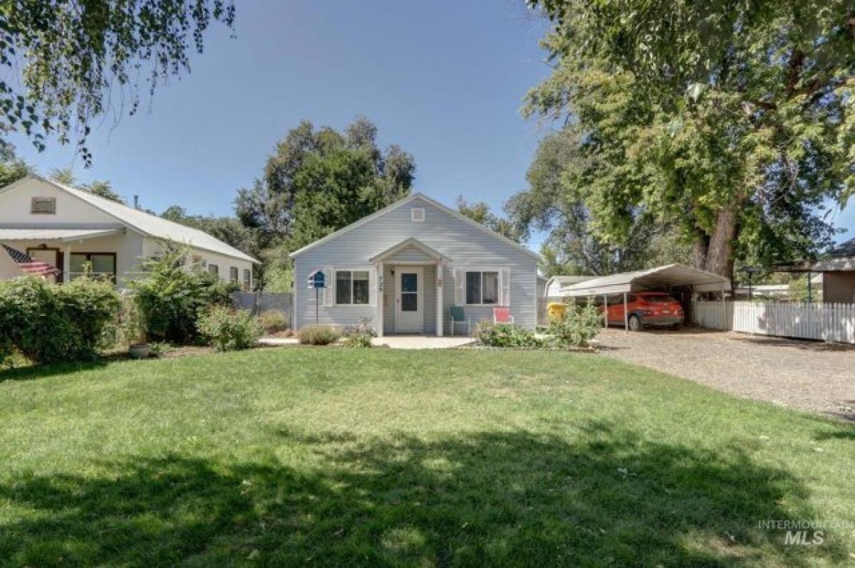 Picture of Home For Sale in Ontario, Oregon, United States