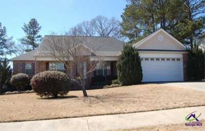 Home For Sale in Warner Robins, Georgia