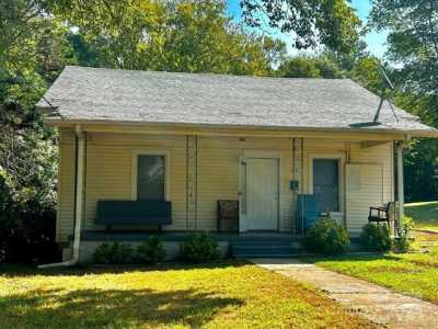 Home For Sale in Forest City, North Carolina