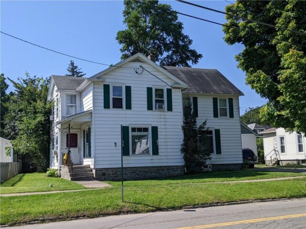 Picture of Home For Sale in Oxford, New York, United States