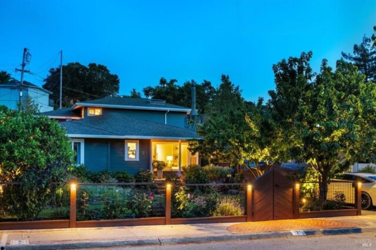 Picture of Home For Sale in San Rafael, California, United States