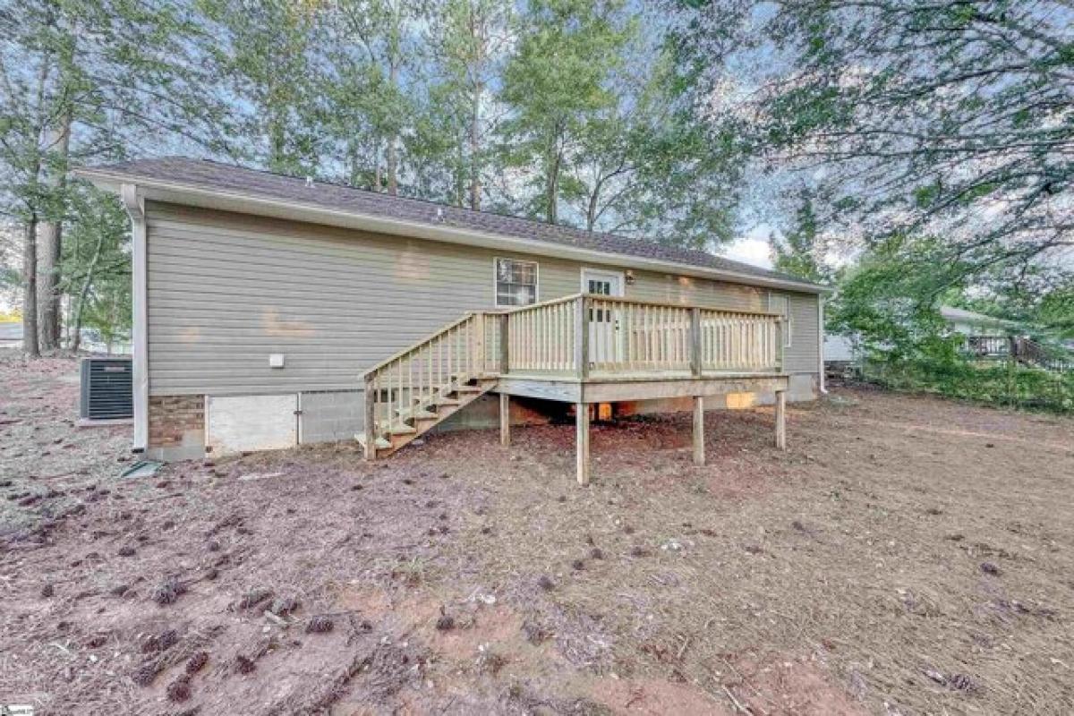 Picture of Home For Sale in Boiling Springs, South Carolina, United States