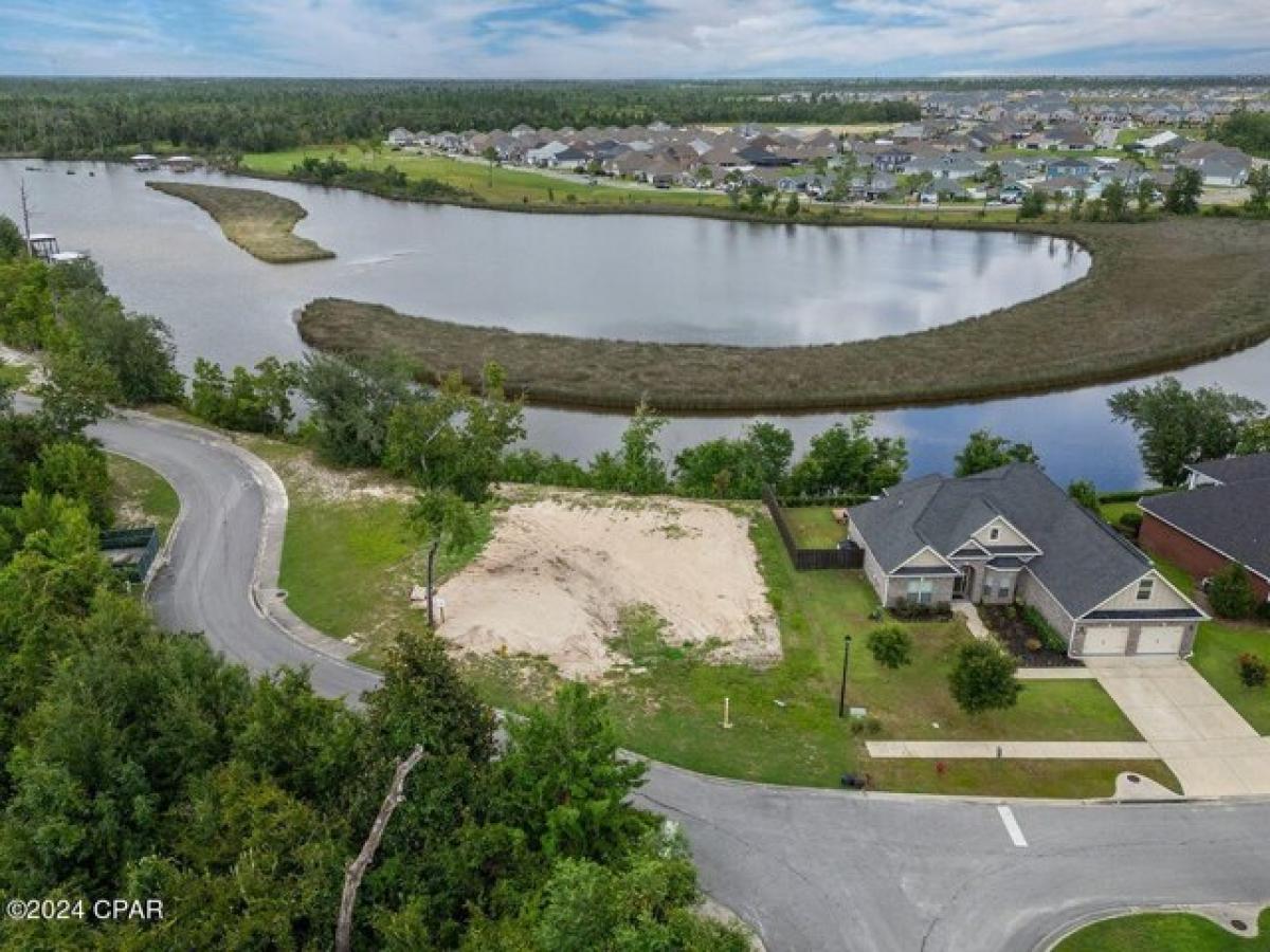 Picture of Home For Sale in Lynn Haven, Florida, United States