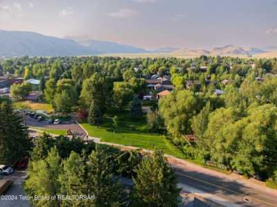 Home For Sale in Jackson, Wyoming