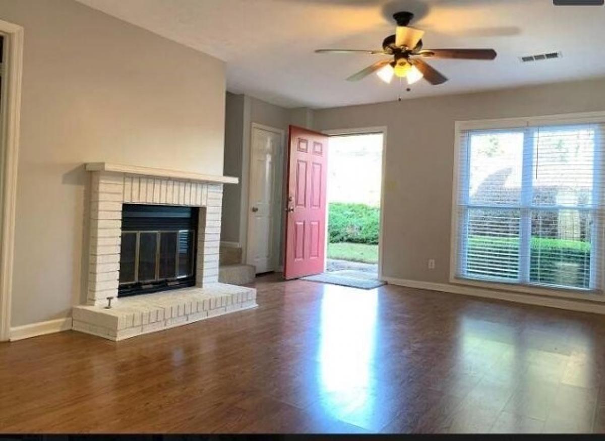 Picture of Home For Sale in Roswell, Georgia, United States