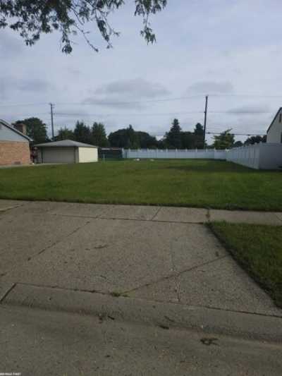 Residential Land For Sale in Sterling Heights, Michigan