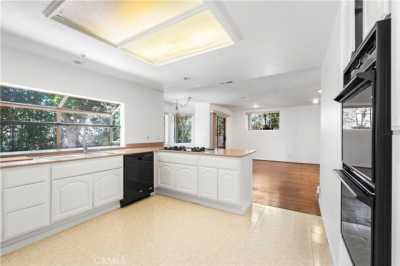 Home For Sale in Glendale, California