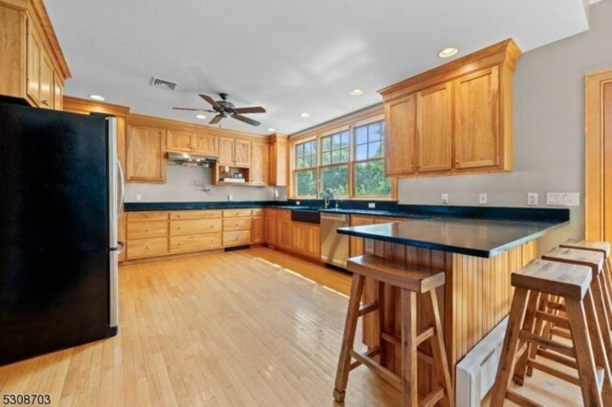 Picture of Home For Sale in Delaware, New Jersey, United States