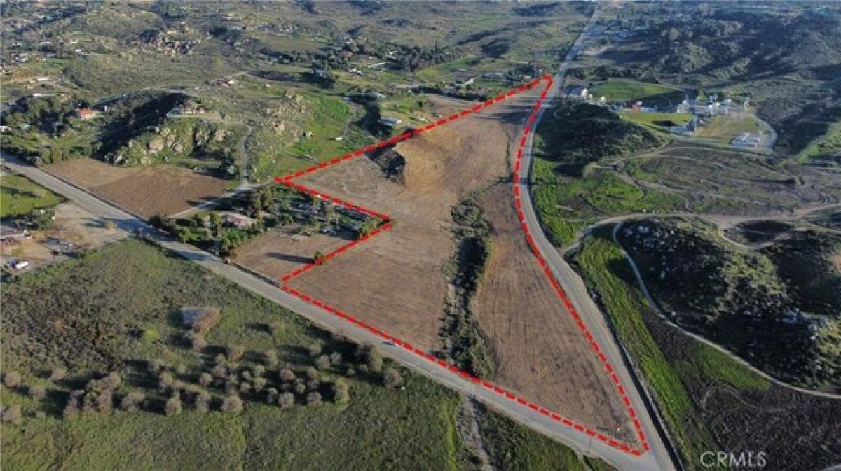 Picture of Residential Land For Sale in Nuevo, California, United States