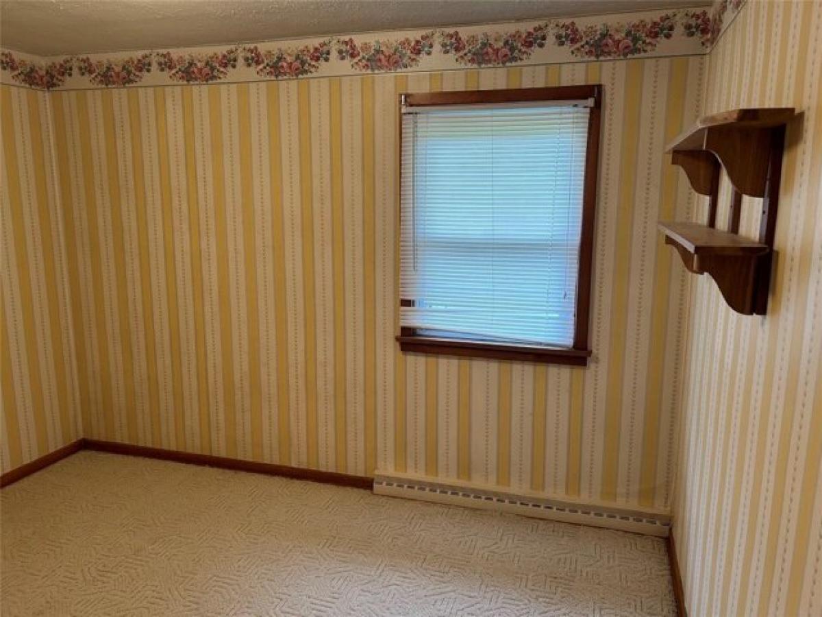 Picture of Home For Sale in Conneaut Lake, Pennsylvania, United States