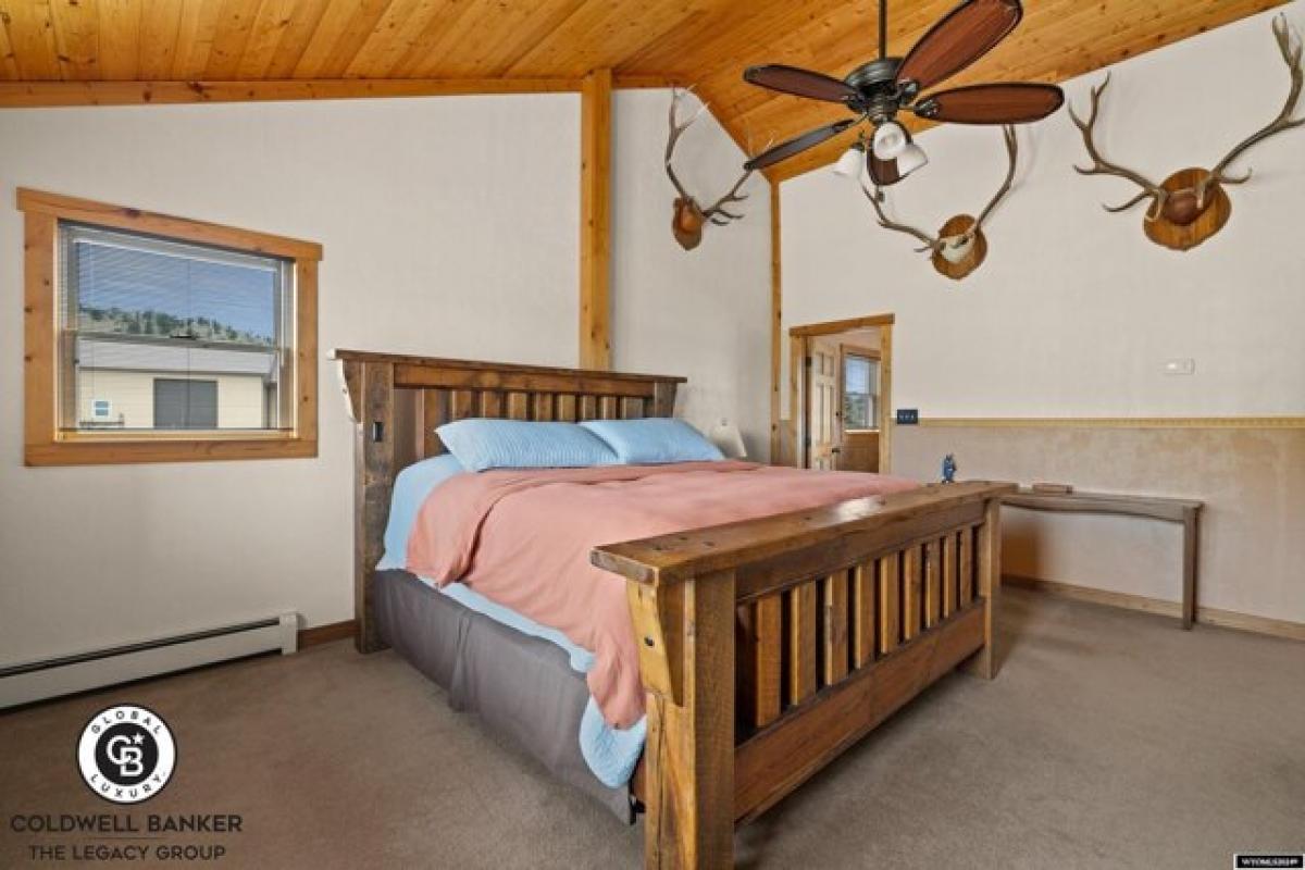 Picture of Home For Sale in Wheatland, Wyoming, United States