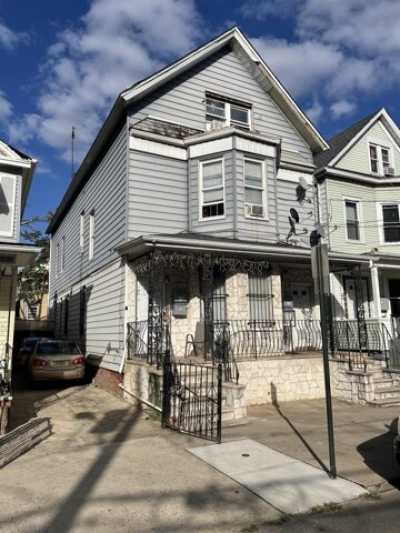 Home For Sale in Elizabeth, New Jersey