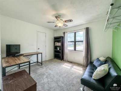 Home For Sale in Manhattan, Kansas