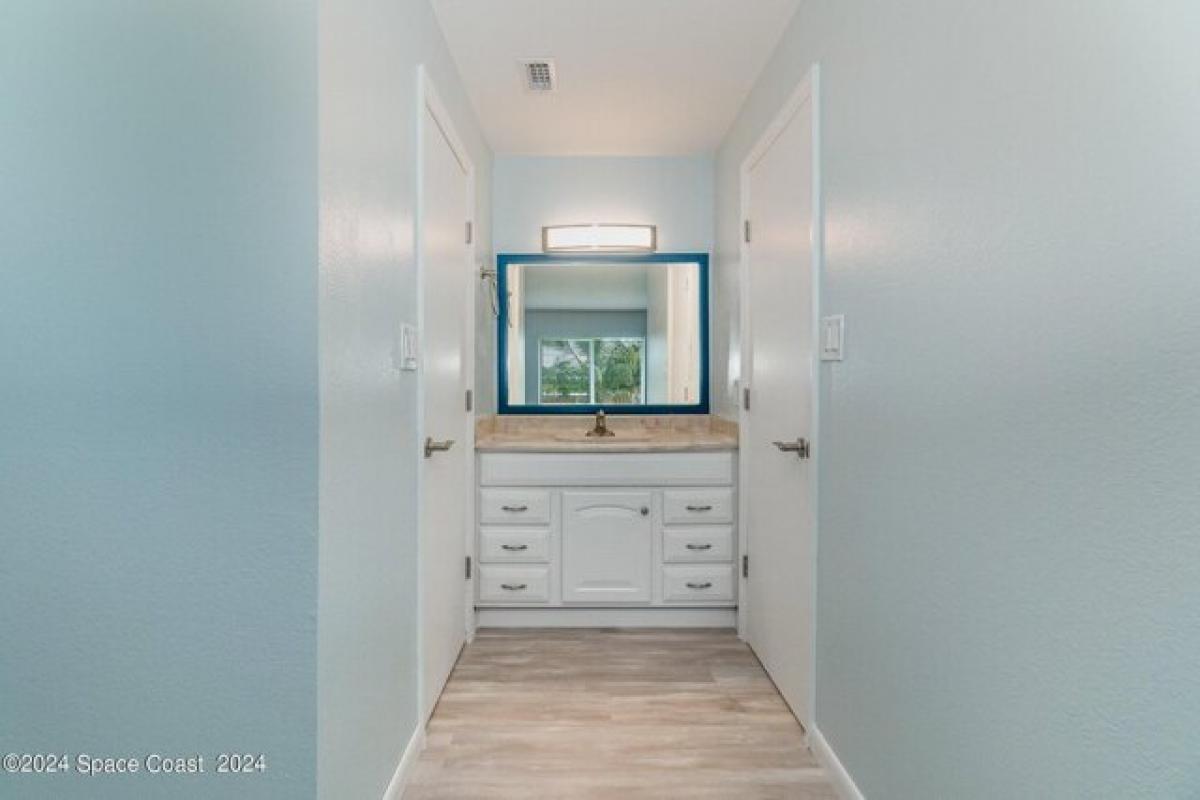 Picture of Home For Sale in Cocoa Beach, Florida, United States