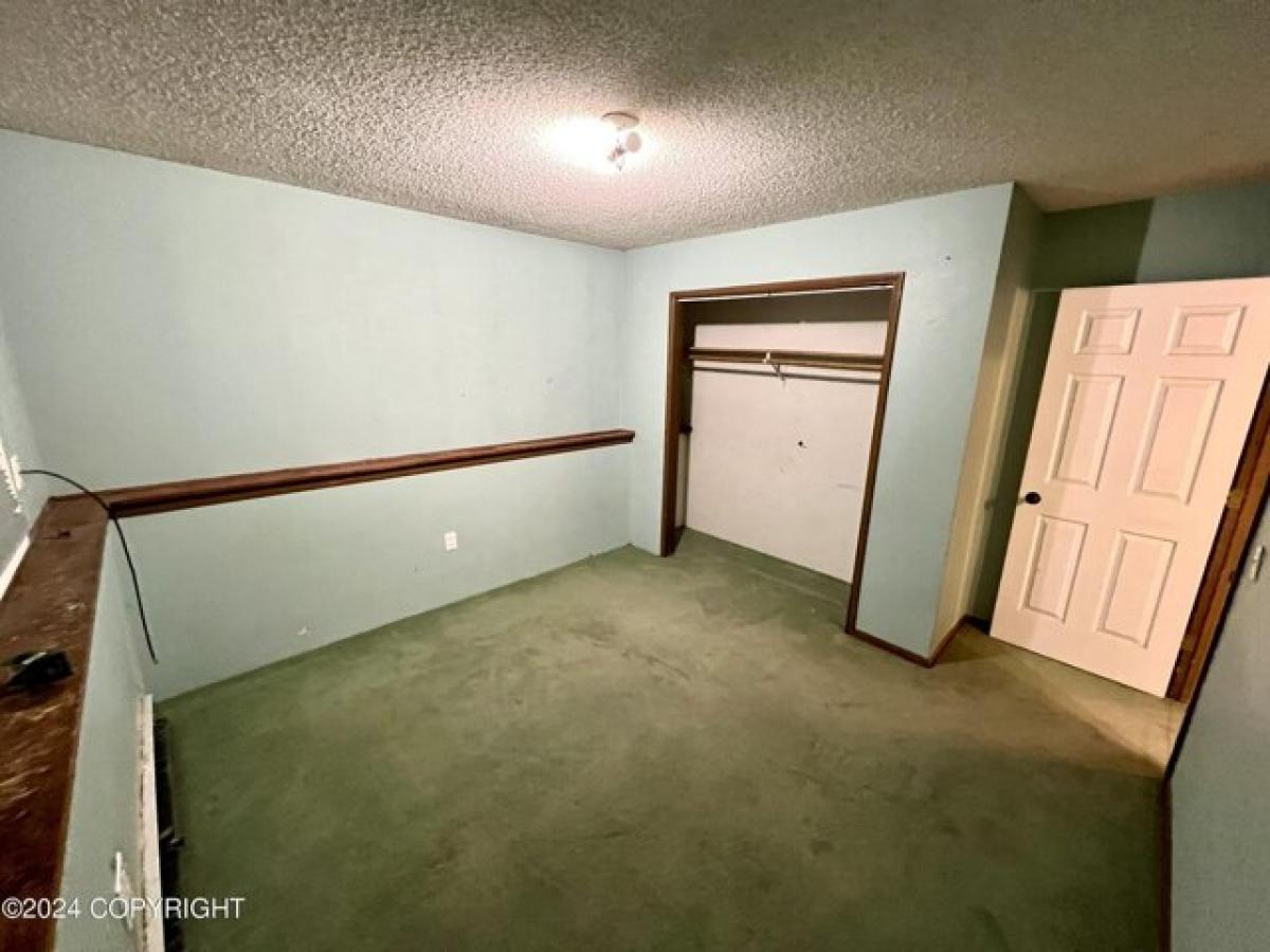 Picture of Home For Sale in Anchorage, Alaska, United States