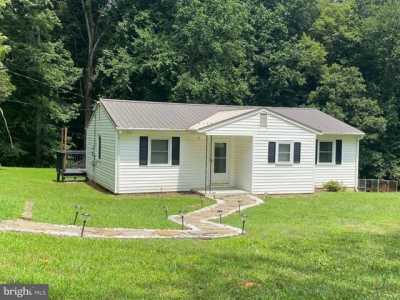 Home For Rent in Aroda, Virginia