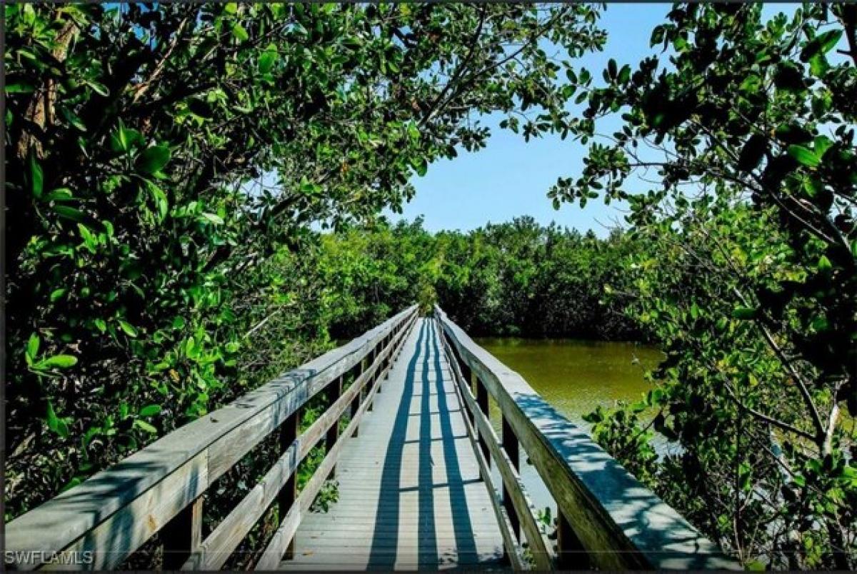 Picture of Home For Sale in Sanibel, Florida, United States