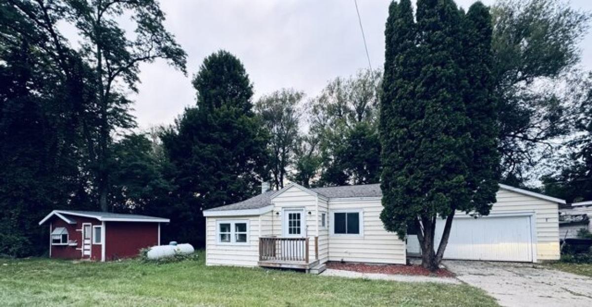 Picture of Home For Sale in Manistee, Michigan, United States