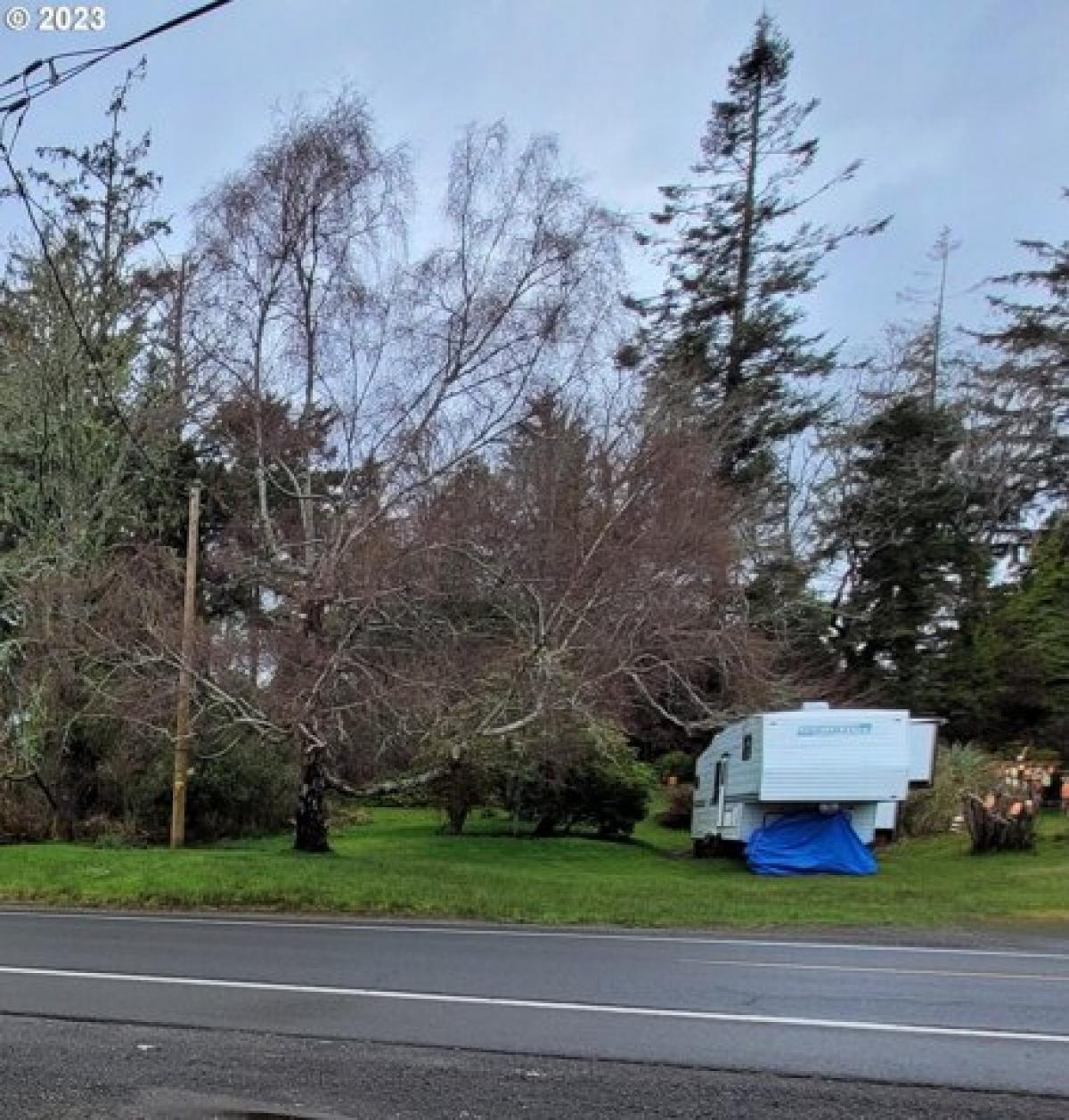 Picture of Residential Land For Sale in Hammond, Oregon, United States