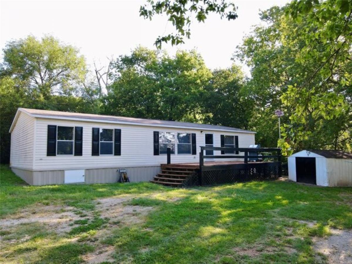 Picture of Home For Sale in Sulphur, Oklahoma, United States