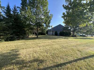 Home For Sale in Franklin, Wisconsin