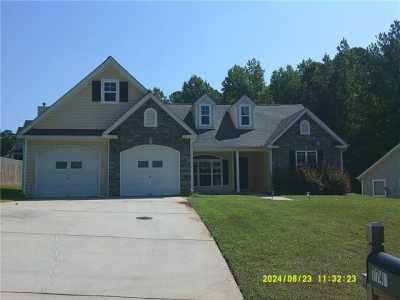 Home For Sale in Fairburn, Georgia