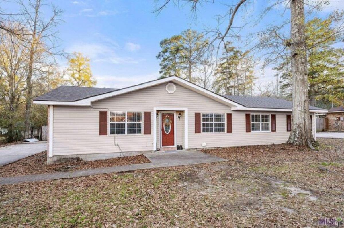 Picture of Home For Sale in Greenwell Springs, Louisiana, United States