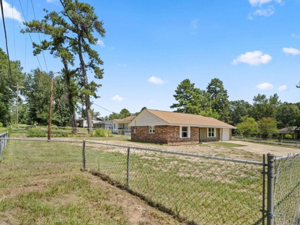 Picture of Home For Sale in Leesville, Louisiana, United States