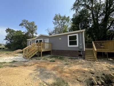 Home For Sale in Fayetteville, Tennessee