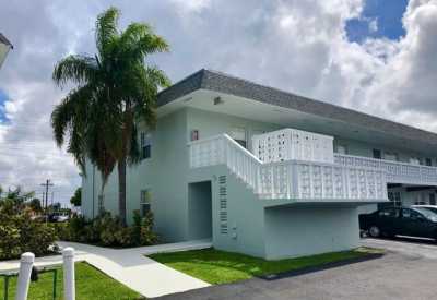 Apartment For Rent in West Palm Beach, Florida