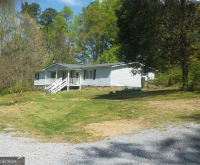 Home For Sale in Adairsville, Georgia