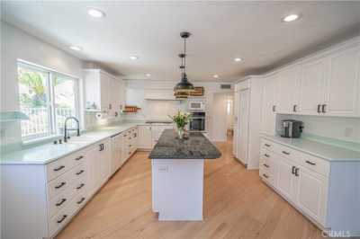 Home For Sale in Castaic, California