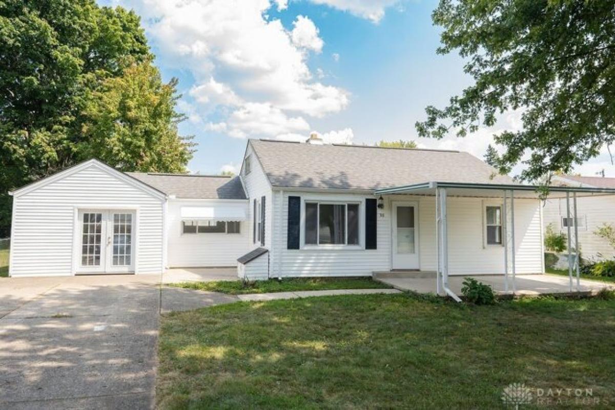 Picture of Home For Sale in Fairborn, Ohio, United States