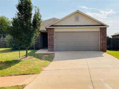 Home For Sale in Purcell, Oklahoma