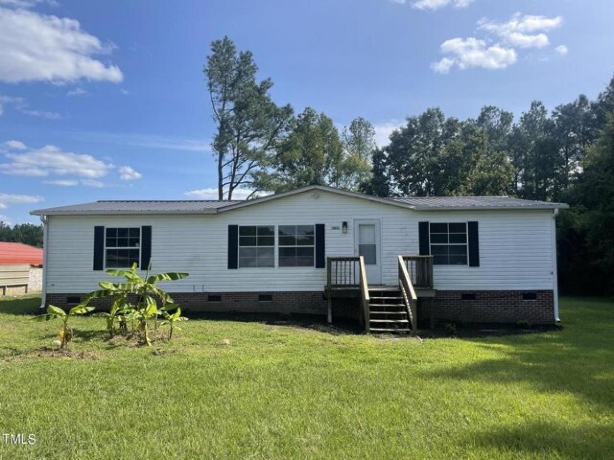 Picture of Home For Sale in Louisburg, North Carolina, United States