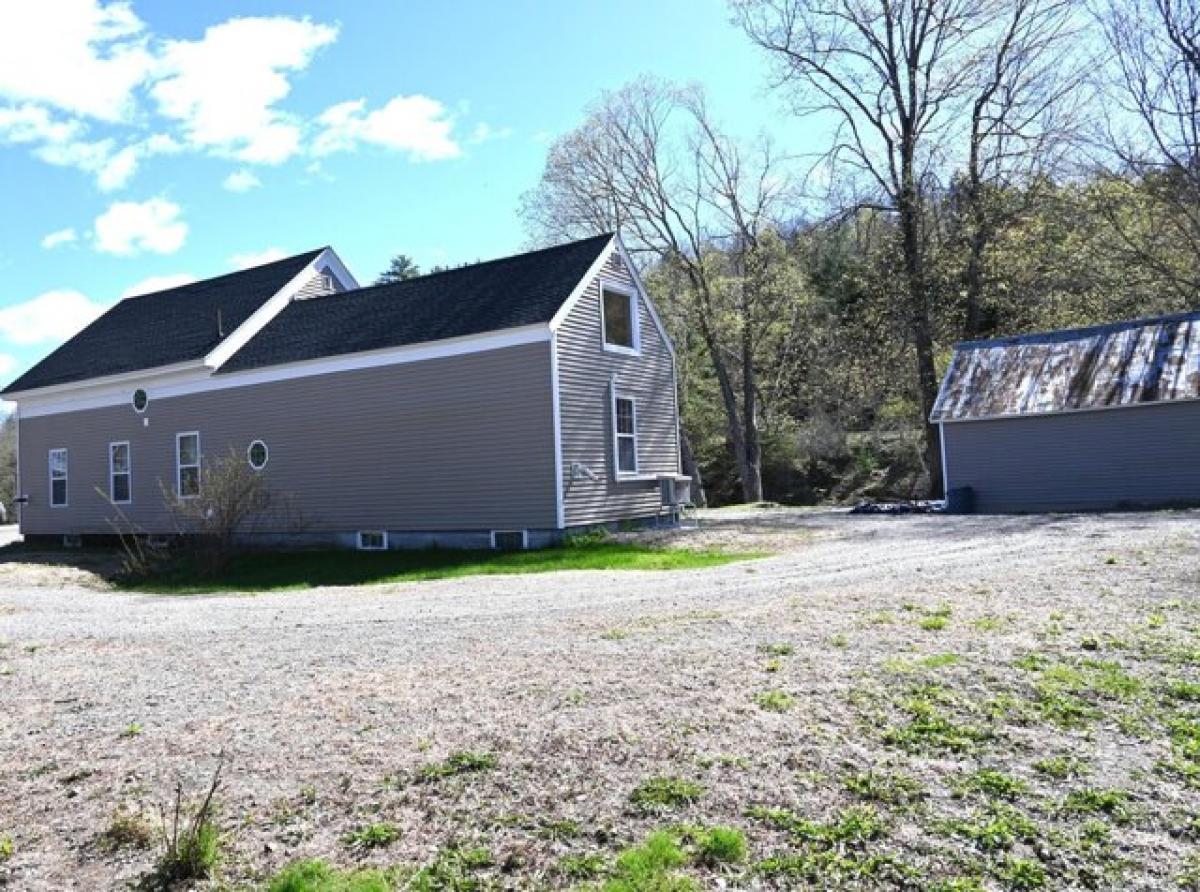 Picture of Home For Sale in Bingham, Maine, United States