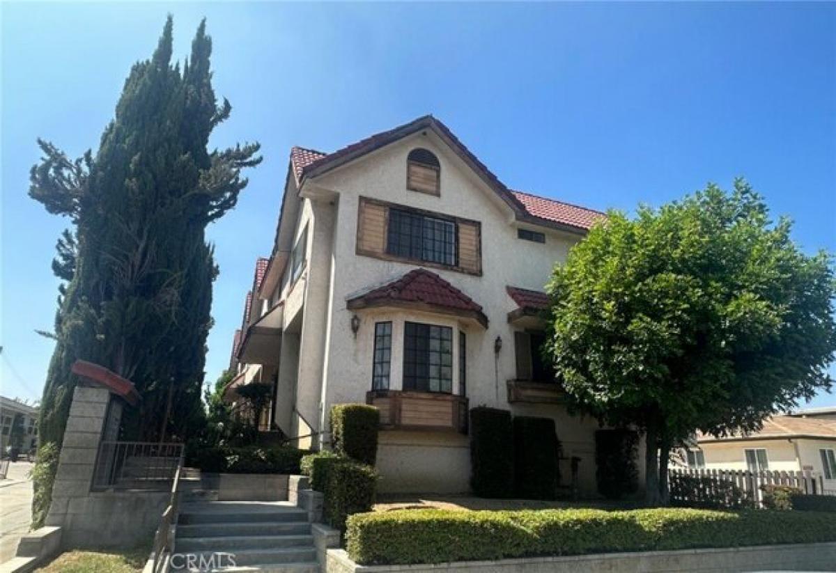 Picture of Home For Sale in Monterey Park, California, United States