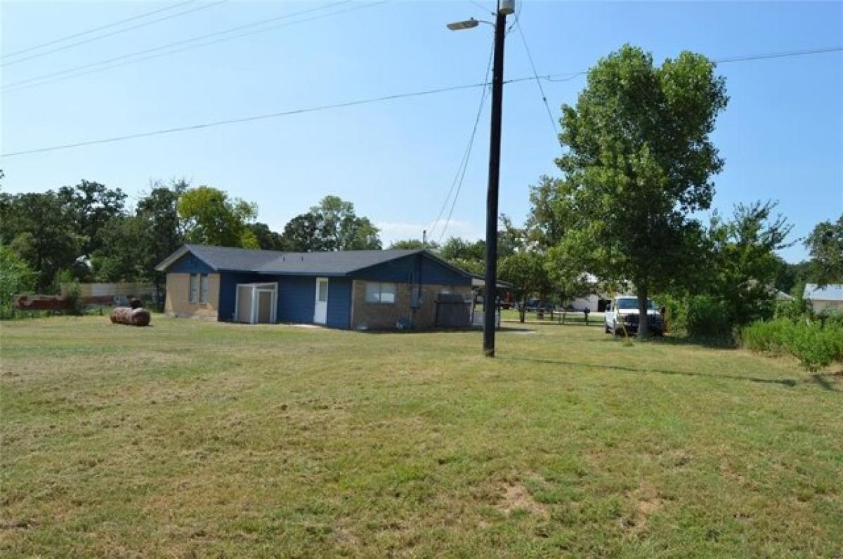 Picture of Home For Sale in Bastrop, Texas, United States