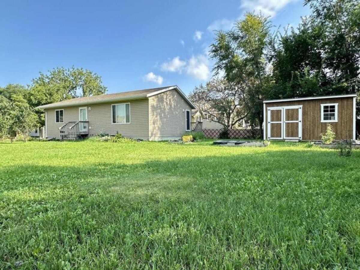 Picture of Home For Sale in Aberdeen, South Dakota, United States