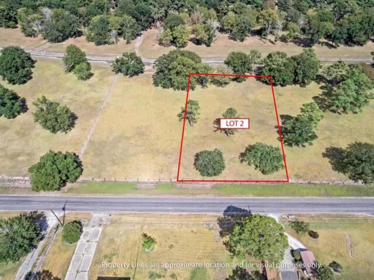 Picture of Residential Land For Sale in Beaumont, Texas, United States