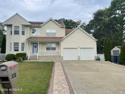 Home For Sale in Manahawkin, New Jersey