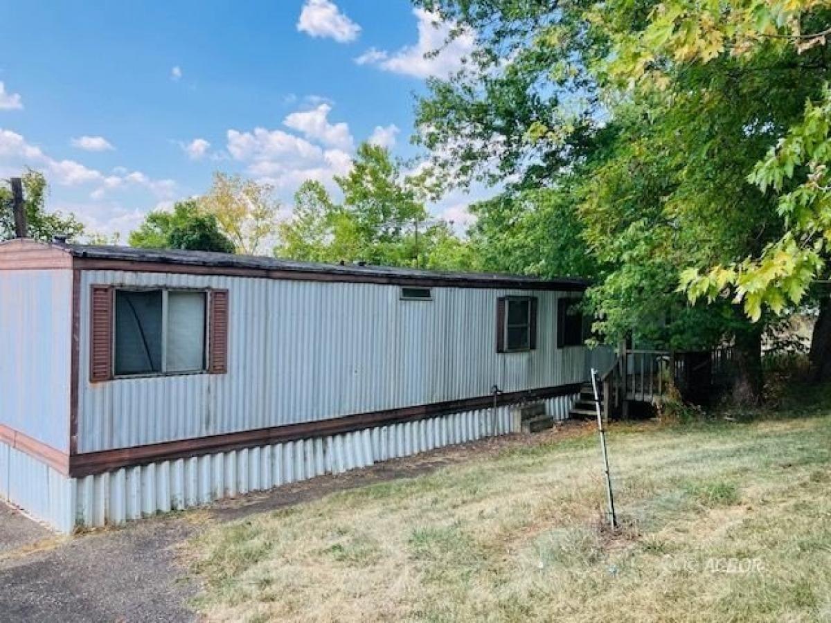 Picture of Home For Sale in Racine, Ohio, United States