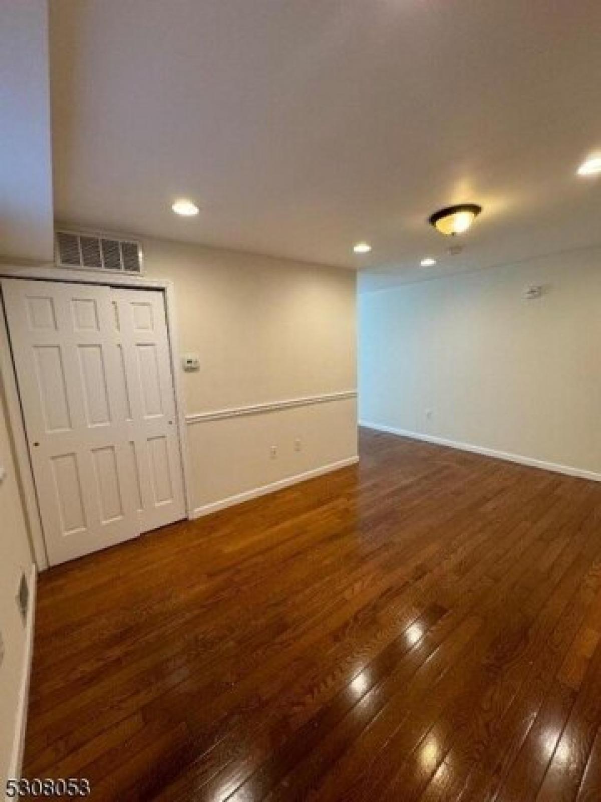 Picture of Apartment For Rent in Clinton, New Jersey, United States