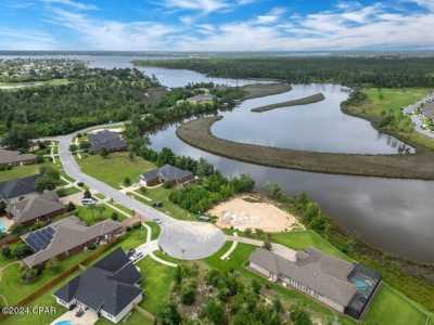 Home For Sale in Lynn Haven, Florida